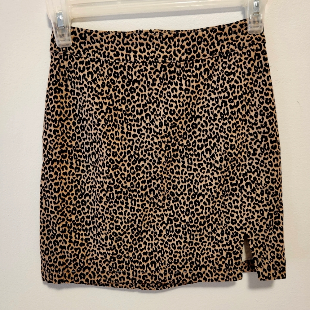 🐆 Leopard skirt from Garage